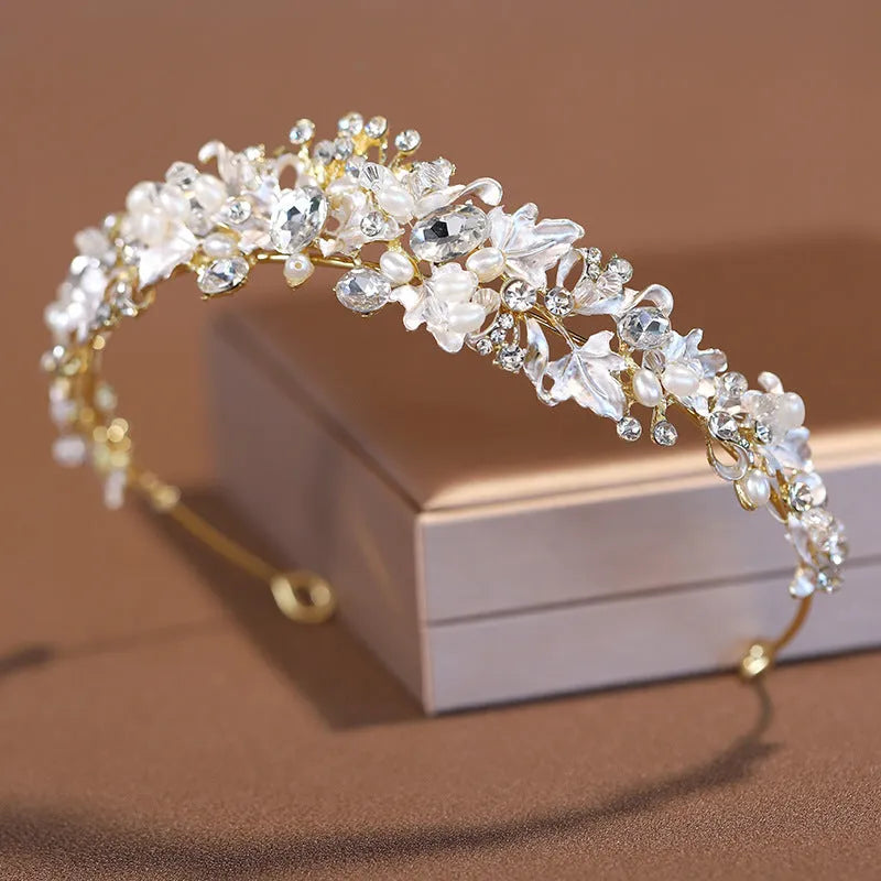 Pearl crown headdress for women in gold or silver alloy with electroplated finish