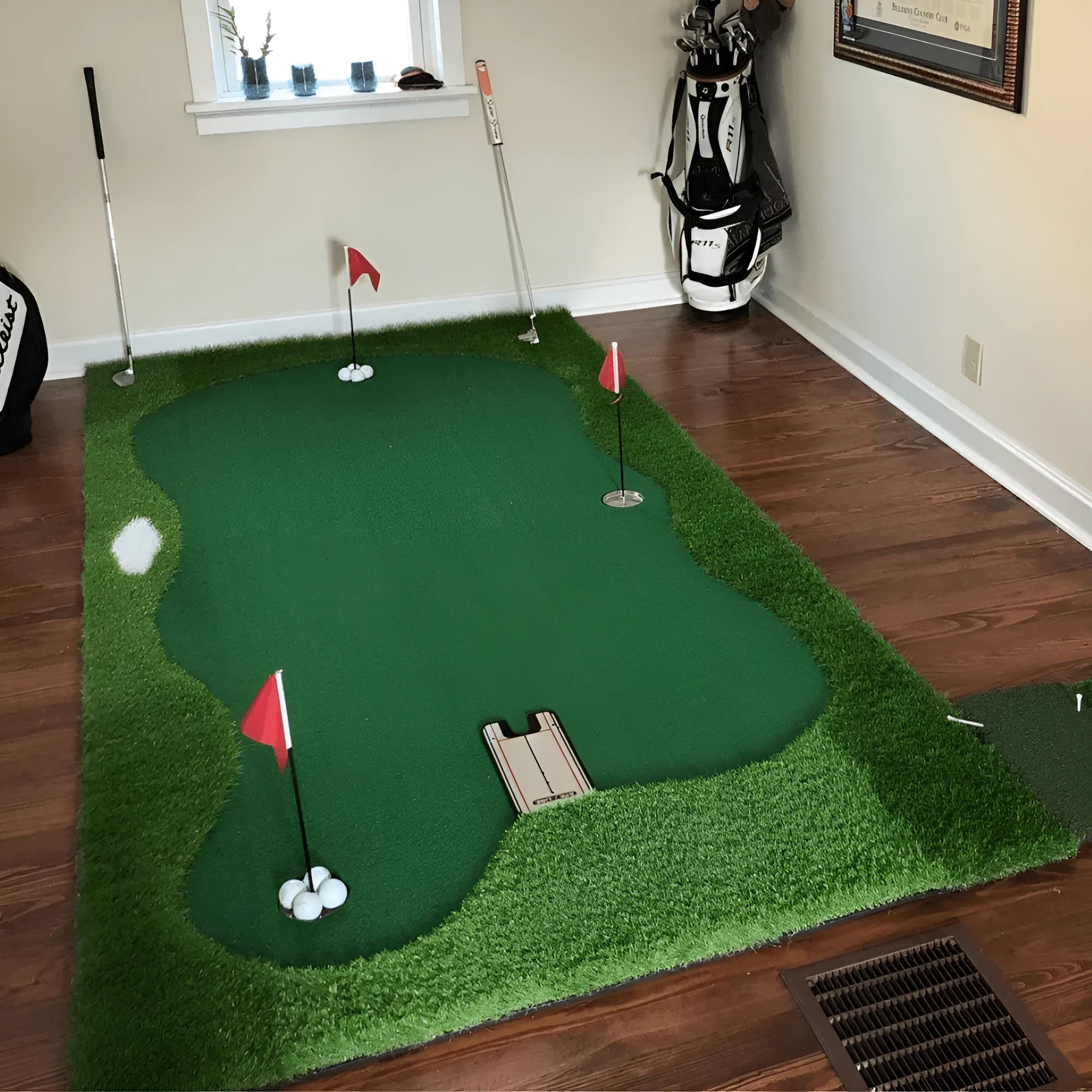 Indoor golf putting practice mat 1.5 by 3 metres green artificial lawn