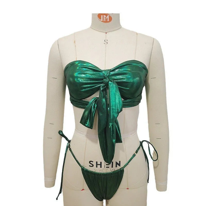 Women's swimsuit with lace-up front and removable chest pads in floral print or solid colour options