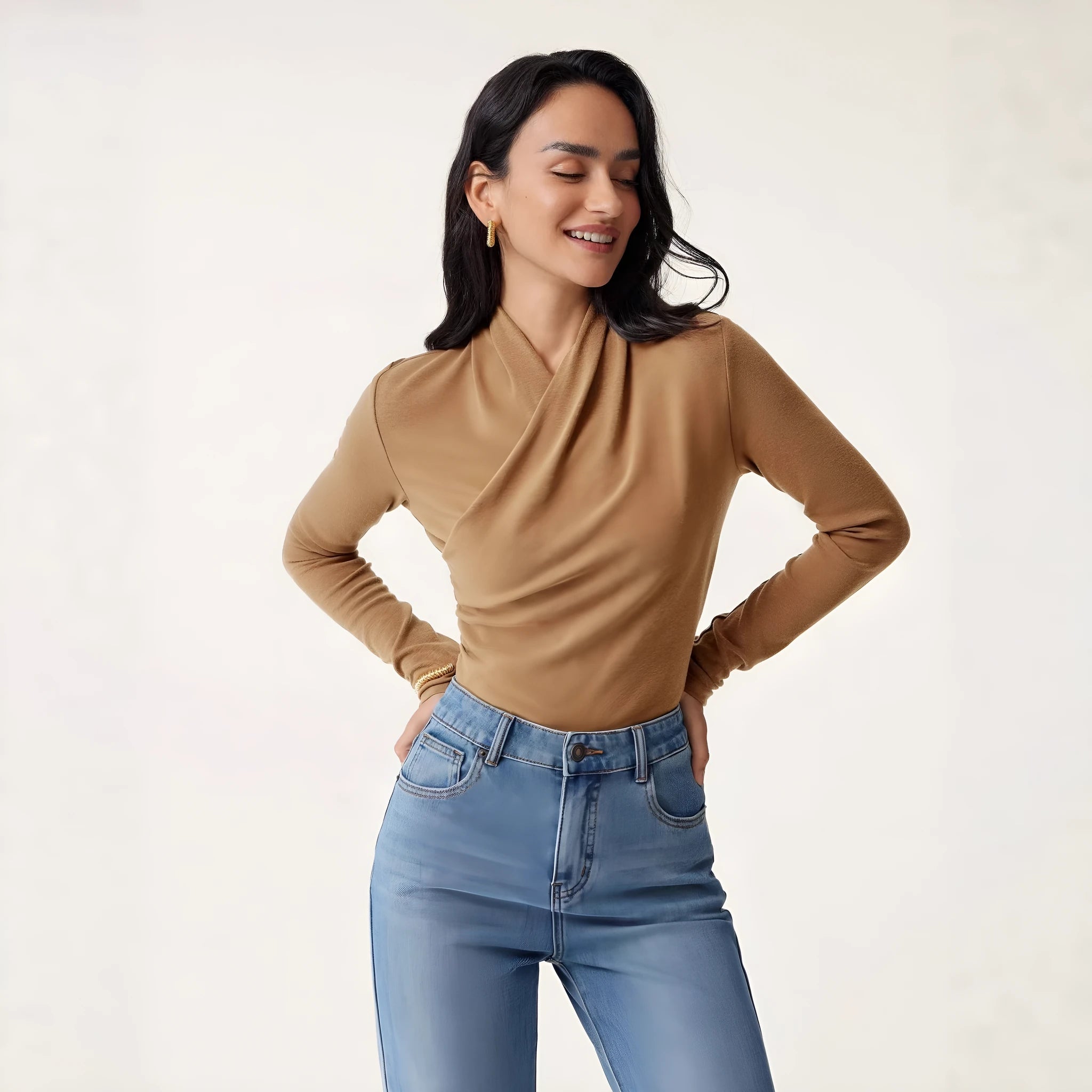 Camel-coloured slim-fit women's polyester pullover sweater with long sleeves