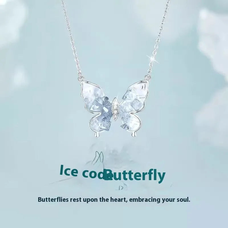 Women's 925 silver necklace with detailed butterfly pendant on O-ring chain, adjustable 41-50cm length