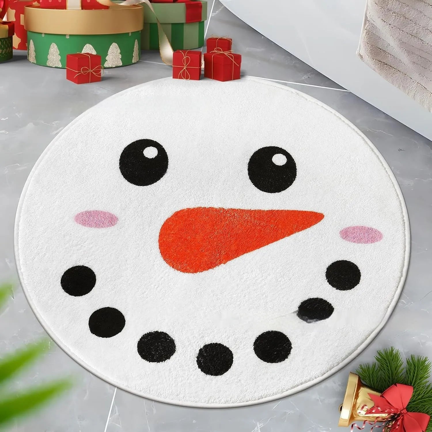 Round Christmas-themed carpet on floor, available in 60cm and 80cm sizes.