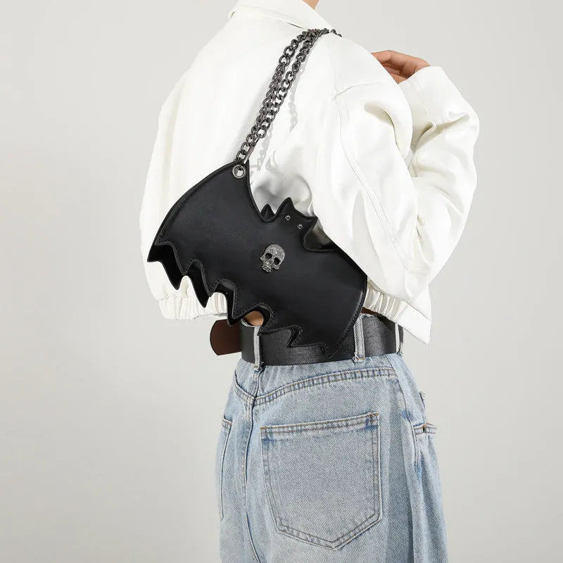 New Fashion Creative Halloween Personalized Bat Handbag in black PU leather with chain strap and batwing shape