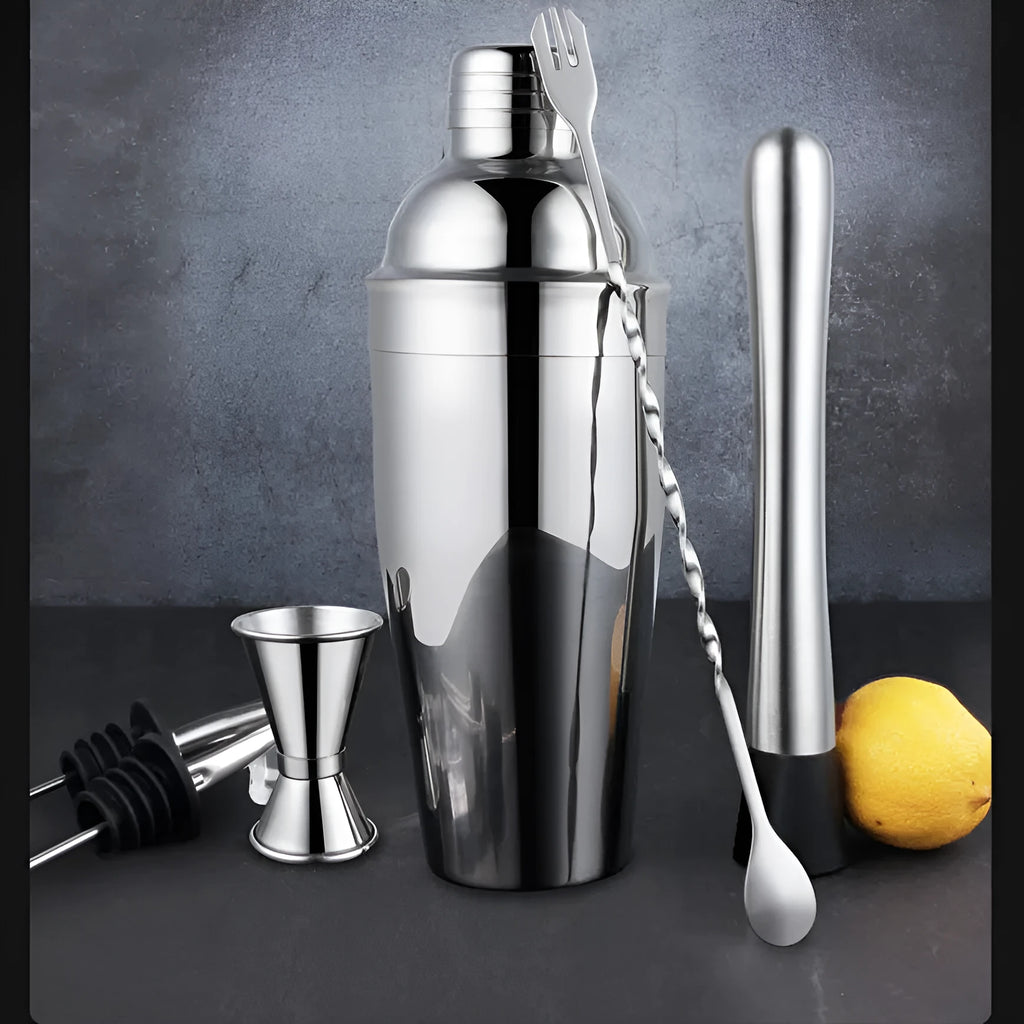 23-piece stainless steel cocktail set with acrylic components and European style bar tools