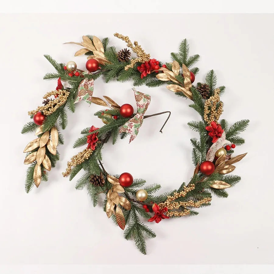 Artificial plastic Christmas garland in American country style available in four decorative variations