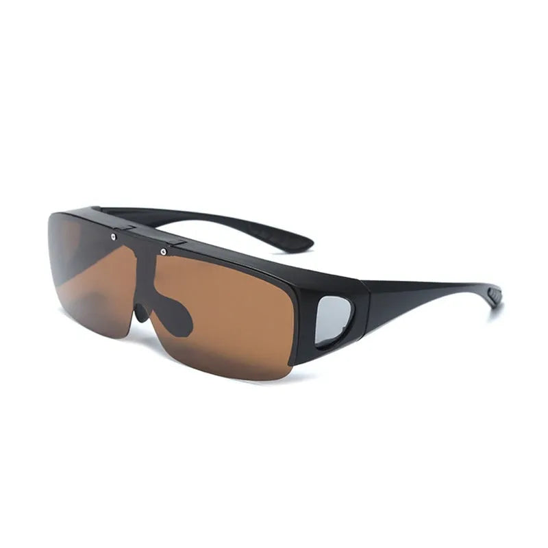 Polarised sunglasses with interchangeable lenses for myopia correction, suitable for cycling and outdoor sports.