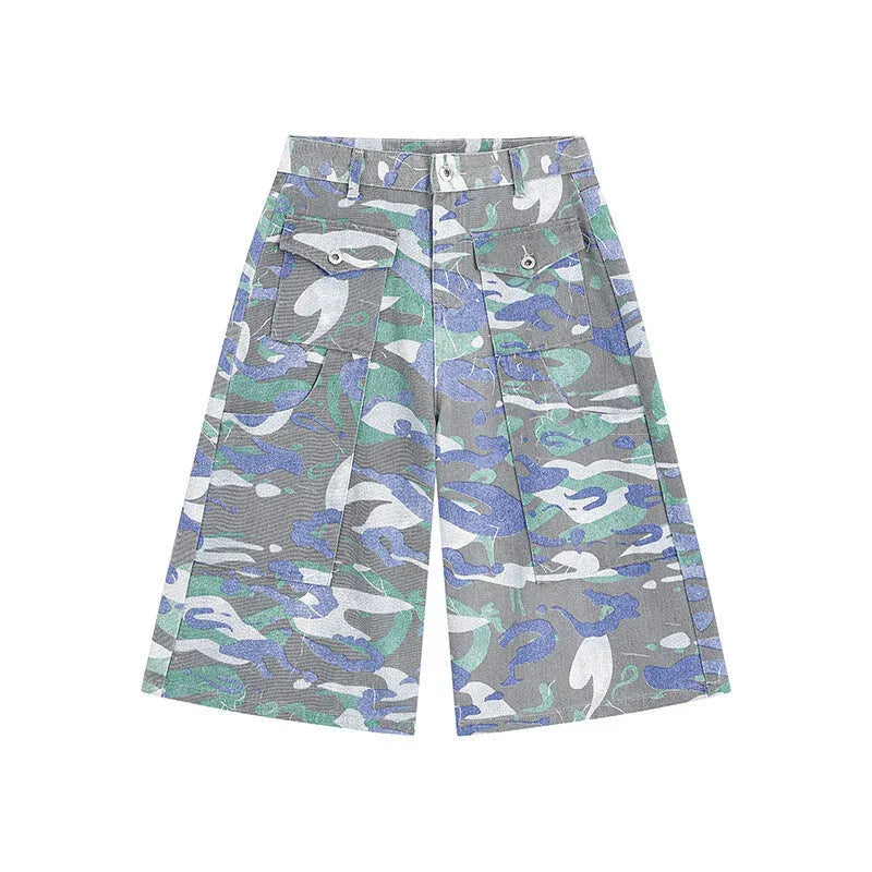 Cropped straight-leg camouflage work trousers with a side pocket on a mannequin.