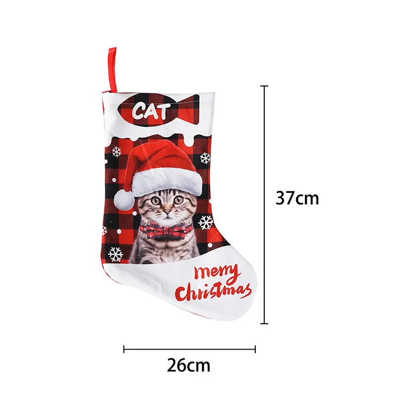 Green and black plaid cloth Christmas decoration with puppy and cat print, sized 26x36cm