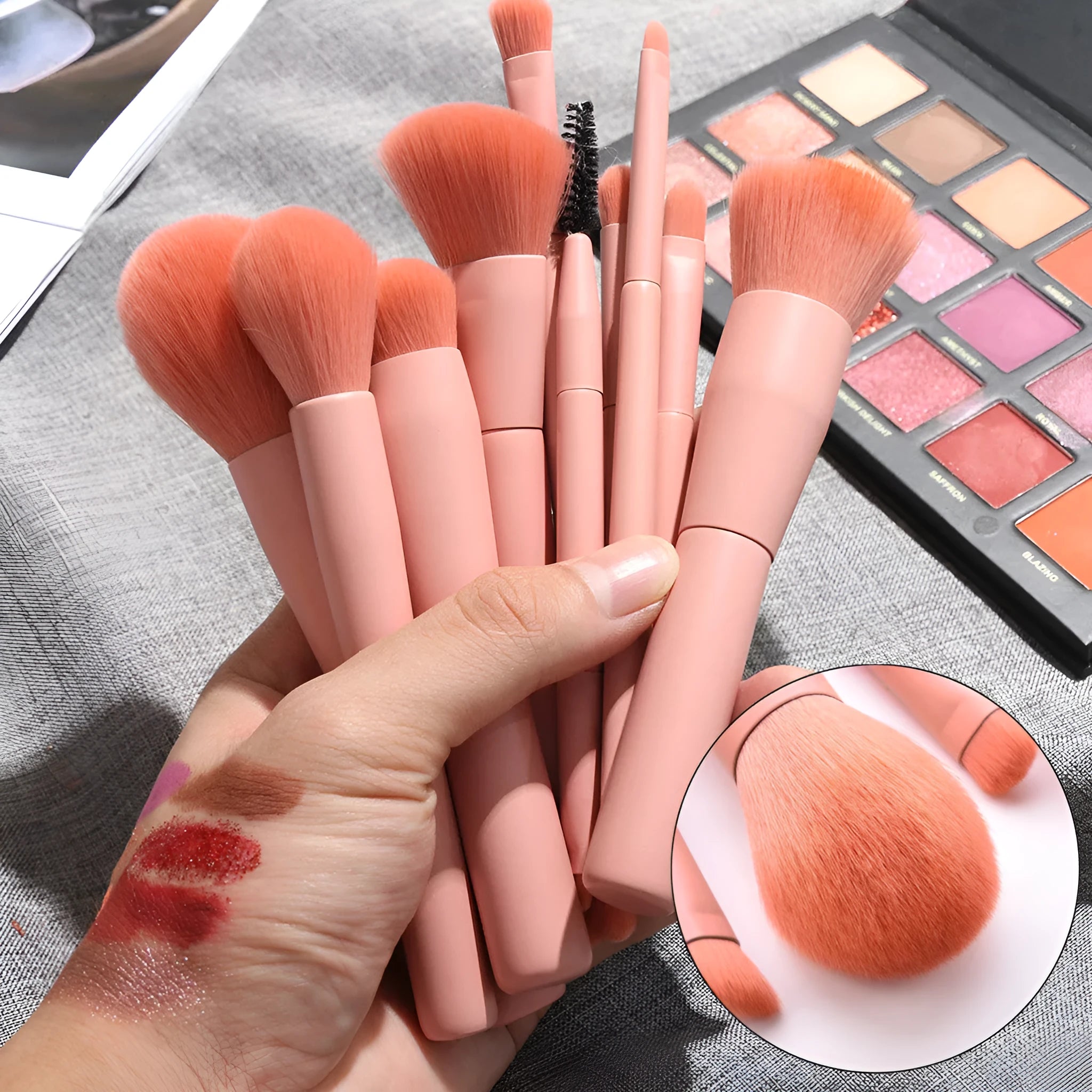 10-piece wooden handle makeup brush set with nylon bristles for professional cosmetic application