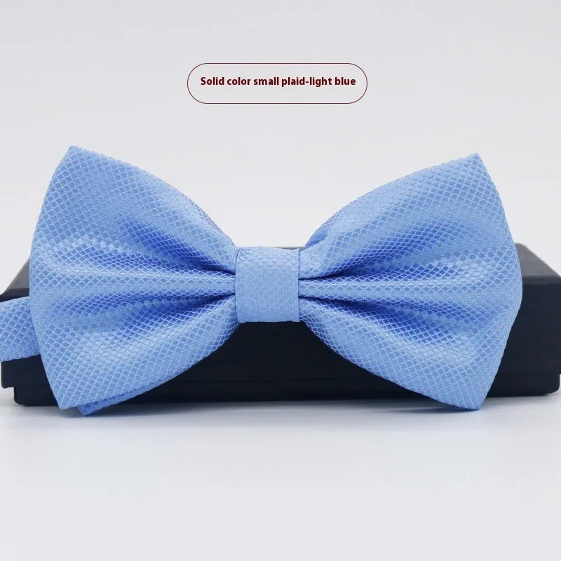 Solid colour formal bow tie with flat head design in polyester fabric