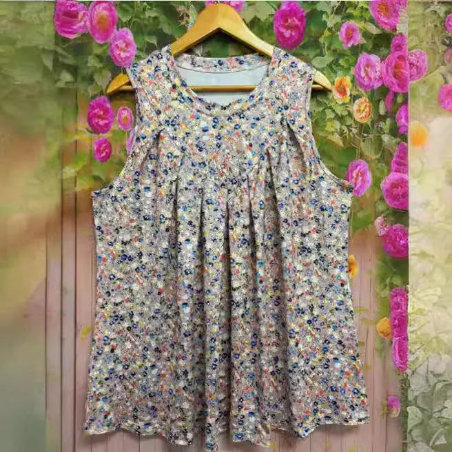 Plus size women's floral printed polyester vest with sleeveless design in black colour
