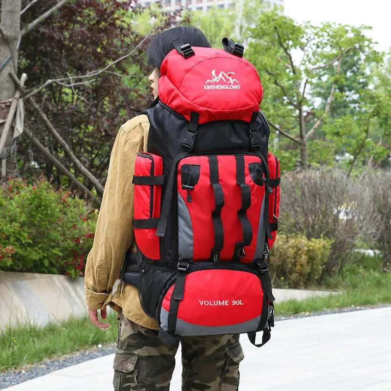 Outdoor hiking backpack for men in solid colour water repellent nylon