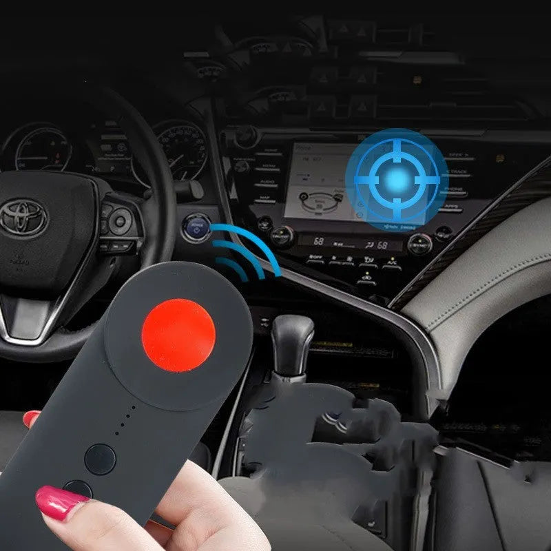 Black GPS detector measuring 93.8x38x14.5mm with micro USB port for signal and laser scanning