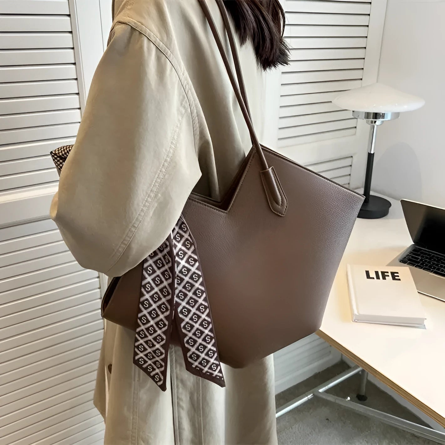Women's PU leather large capacity shoulder bag in horizontal square design with 43cm width