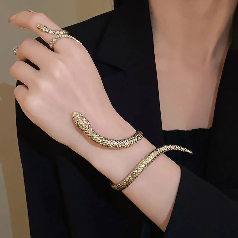 Exaggerated twisted winding simulated snake ring and bracelet set in gold electroplated metal
