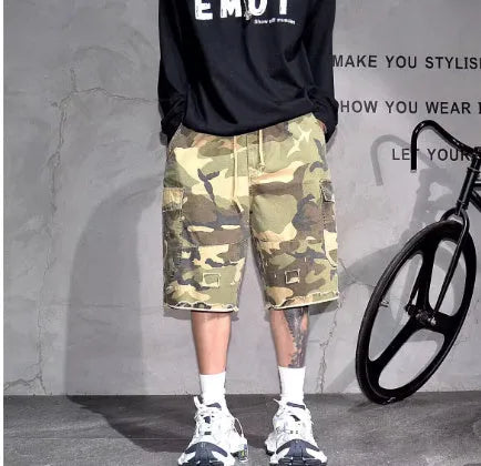 American retro camouflage shorts in loose fit design with cropped length for summer wear