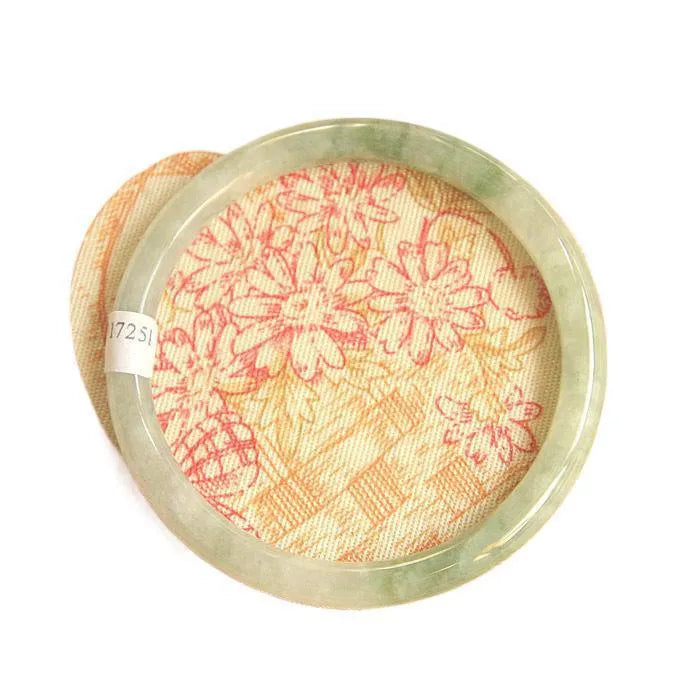 Green geometric jade waxy bracelet with manual craftsmanship and Chinese style design