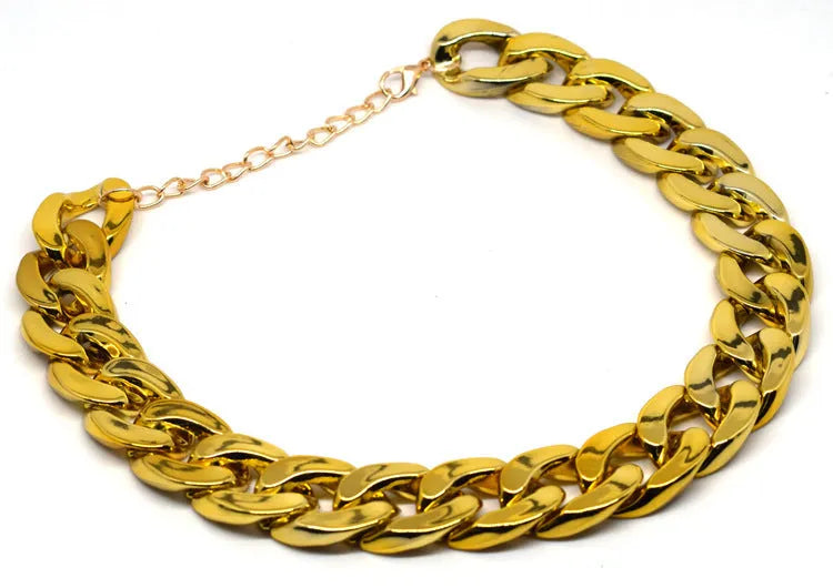 Geometric chain dog collar with gold finish and adjustable buckle for small to medium-sized dogs