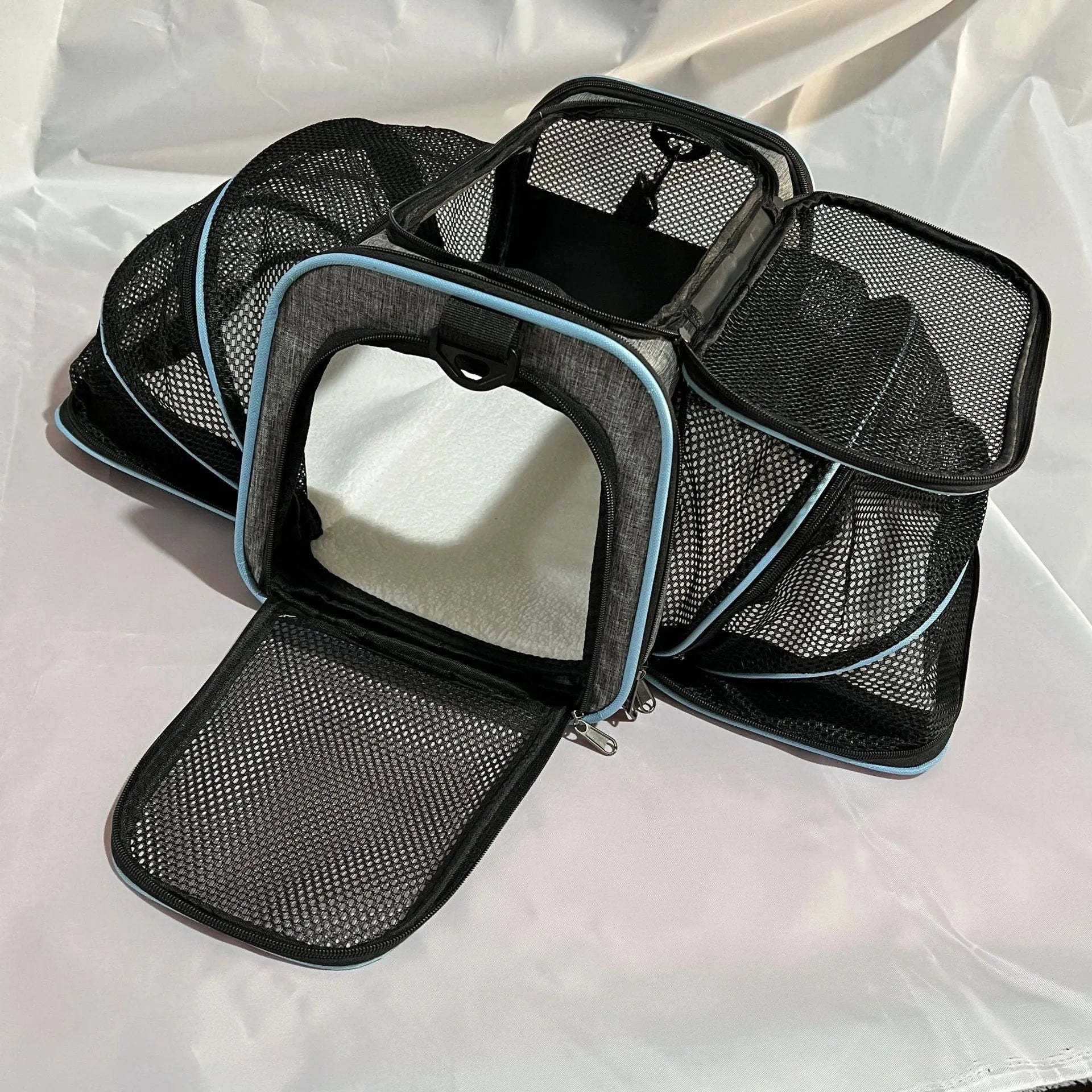 Cat carrier bag made from 600D cation fabric in various colour options with piping details