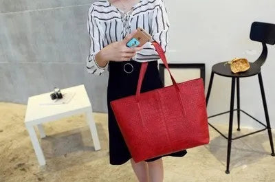 Simple fashion women's shoulder handbag in black or grey colour for spring summer casual outfits