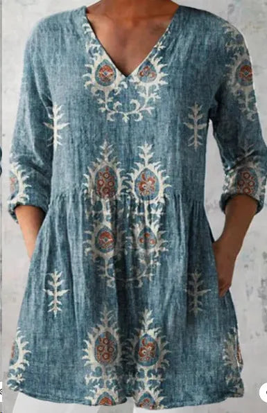 Women's printed loose wave dress with 3/4 sleeves and wide waist in polyester fabric
