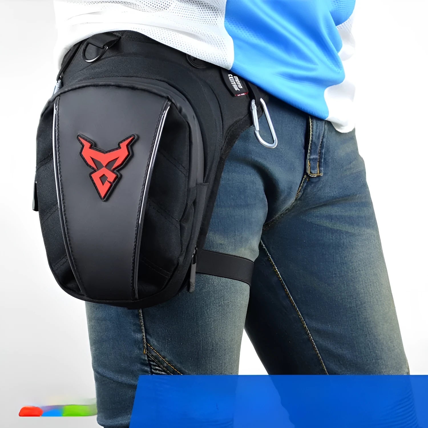 Motorcycle crossbody leg bag in 1200D Oxford cloth with 29cm dimensions