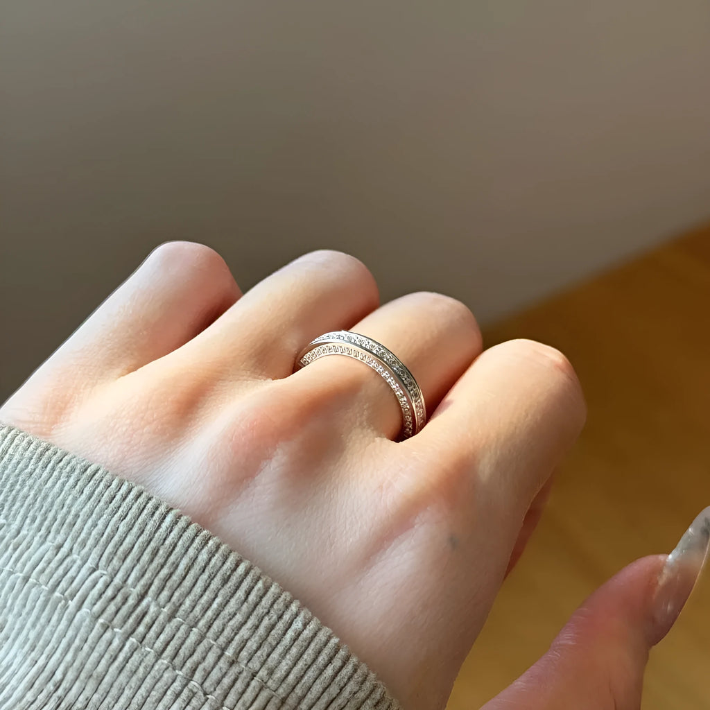 S925 sterling silver ring for women with white gold electroplated finish, geometric shape, available sizes 5 to 9
