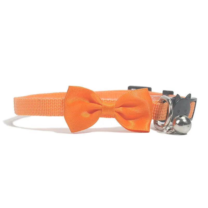 Multi-colour striped nylon bow collar for cats with bell decoration in adjustable design