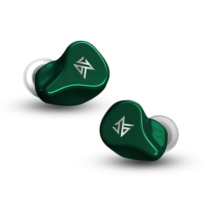 Z1 true wireless Bluetooth in-ear headphones in black and green colour options.