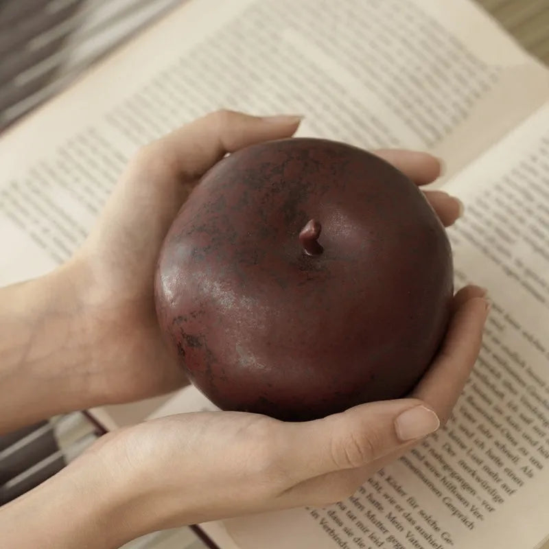 Ceramic apple desktop ornament in retro Chinese style simulation design