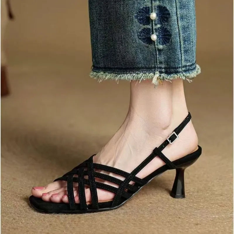Retro women's sandals with thin cross straps, square toe and ankle buckle in light brown