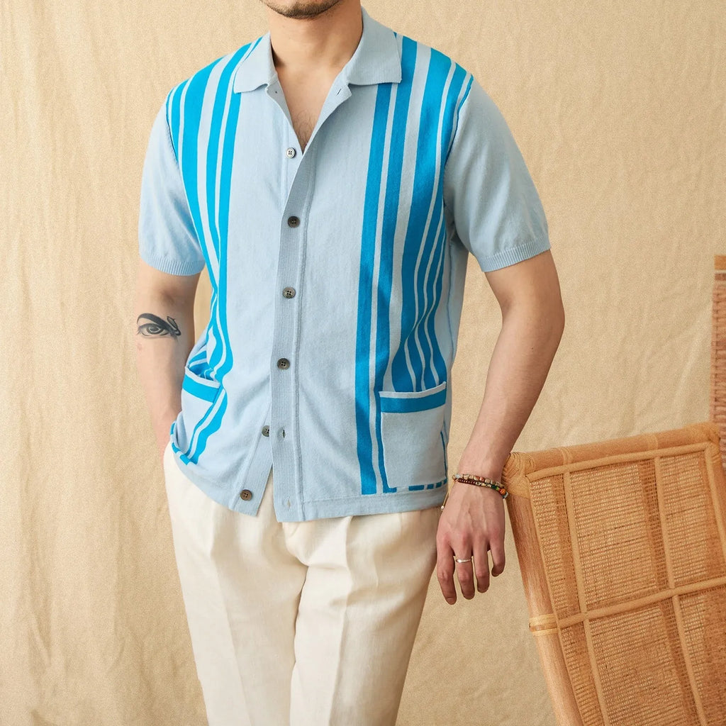 Striped short-sleeve knitted cardigan polo shirt with lapel collar in light blue colour