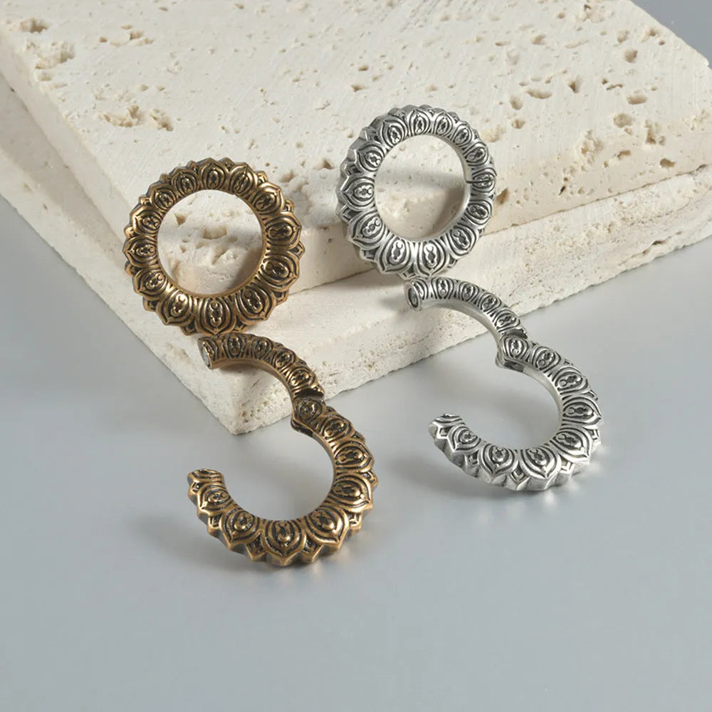 Retro heart-shaped or lotus magnetic earrings in antique silver or ancient gold finish