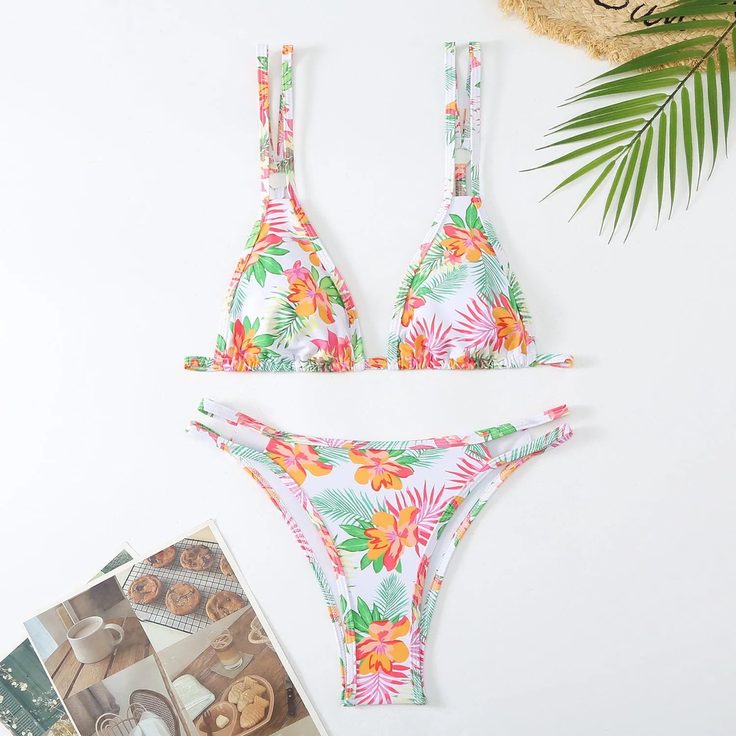 Women's halter printed bikini briefs in polyester with floral pattern for swimming