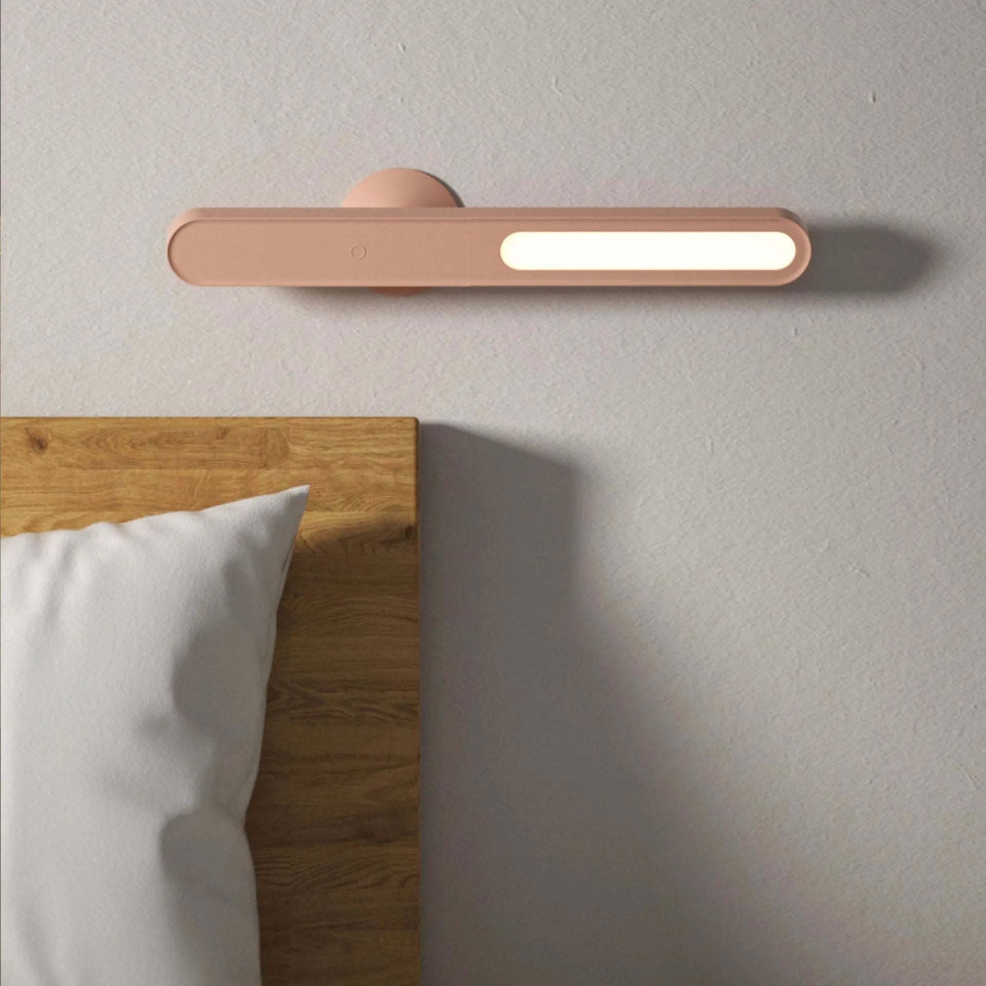 Geometric desk lamp with magnetic base in white or khaki colour