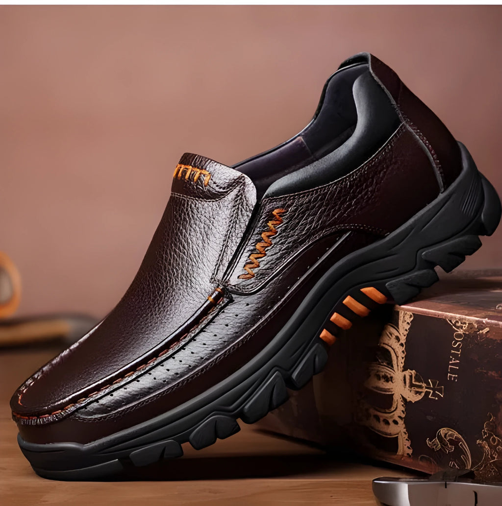 Men's black and brown cowhide leather slip-on business casual shoes with rubber sole