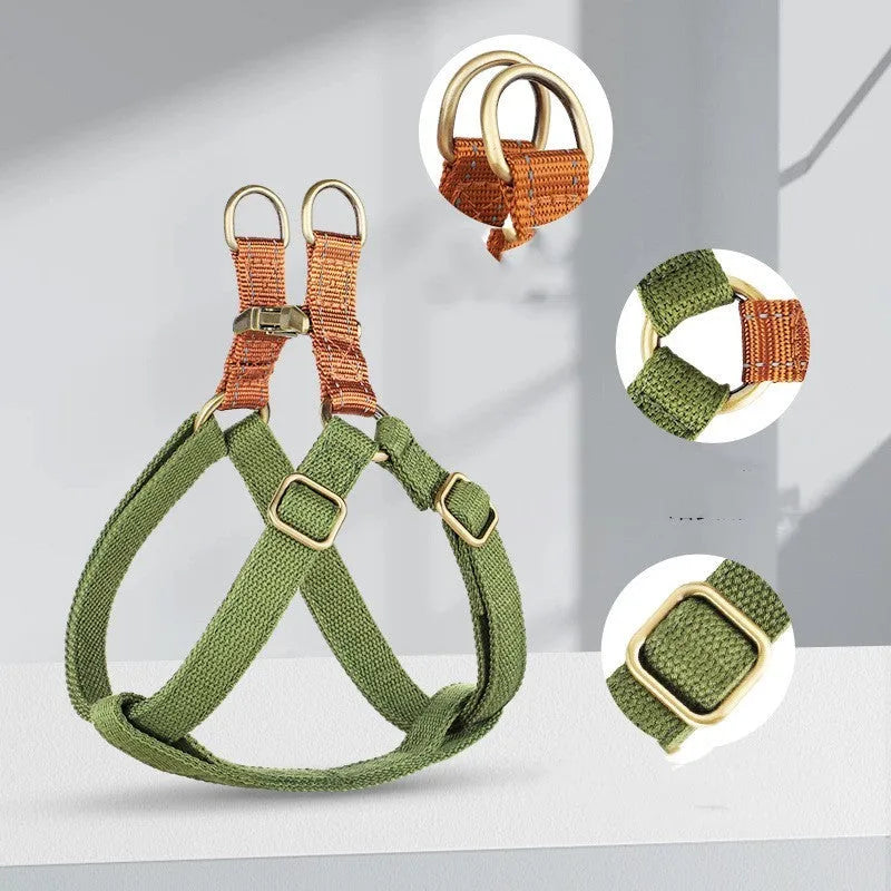 Vest-style anti-loss dog leash in brown colour with cotton belt and nylon construction