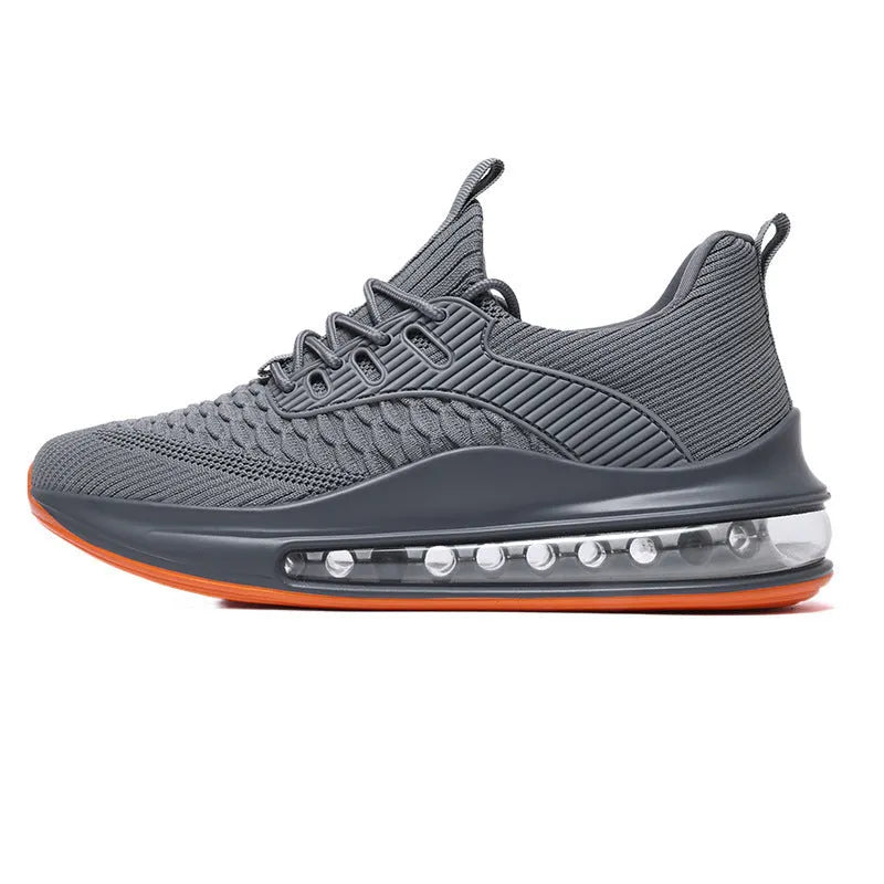 Men's black low-top mesh running shoes with round toe and lace-up front on a white background.