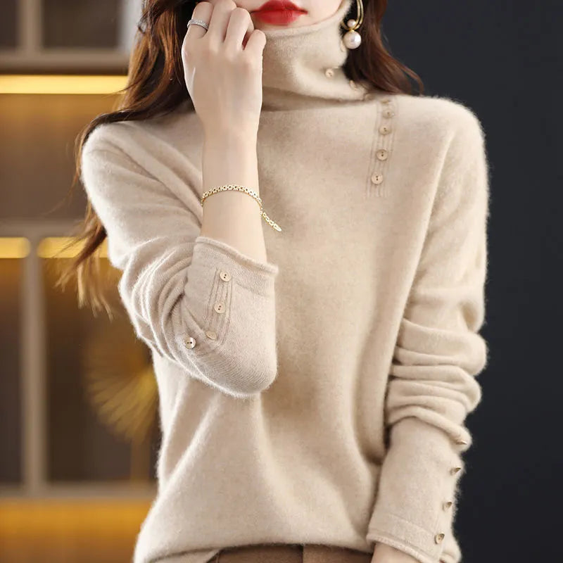 Women's knitted bottoming shirt in core-spun yarn fabric showing 3D pattern detail
