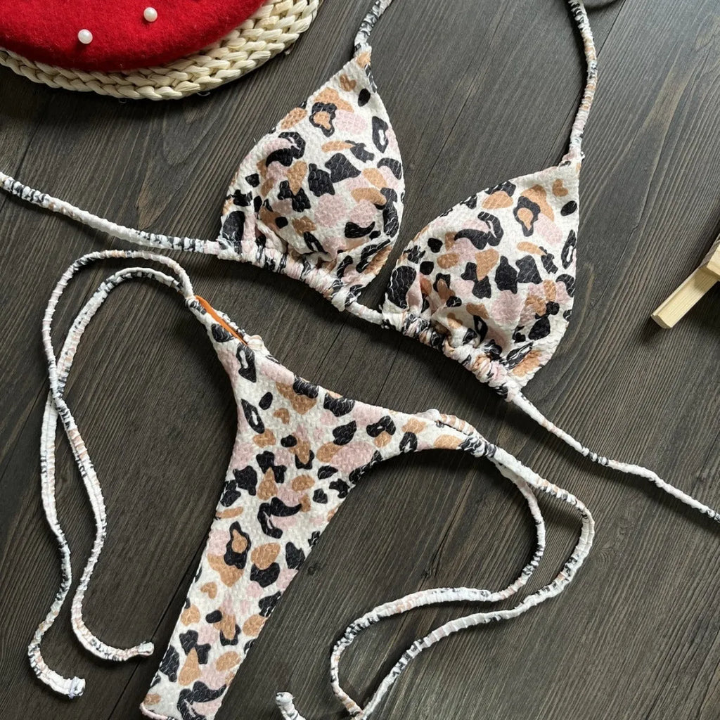 Women's printed bikini swimsuit in quick-drying fabric for beach and swimming