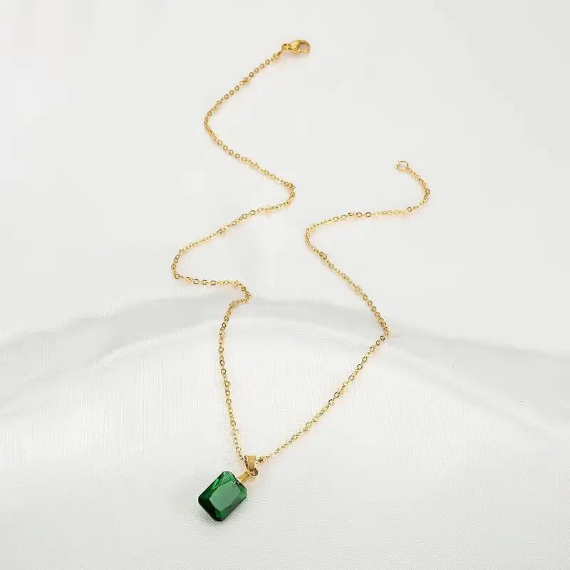 Rectangular geometric copper pendant necklace with O-ring chain in XL1006 Green colour.