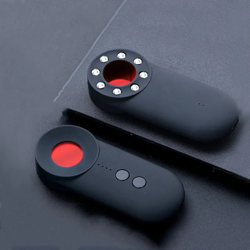 Black GPS detector measuring 93.8x38x14.5mm with micro USB port for signal and laser scanning