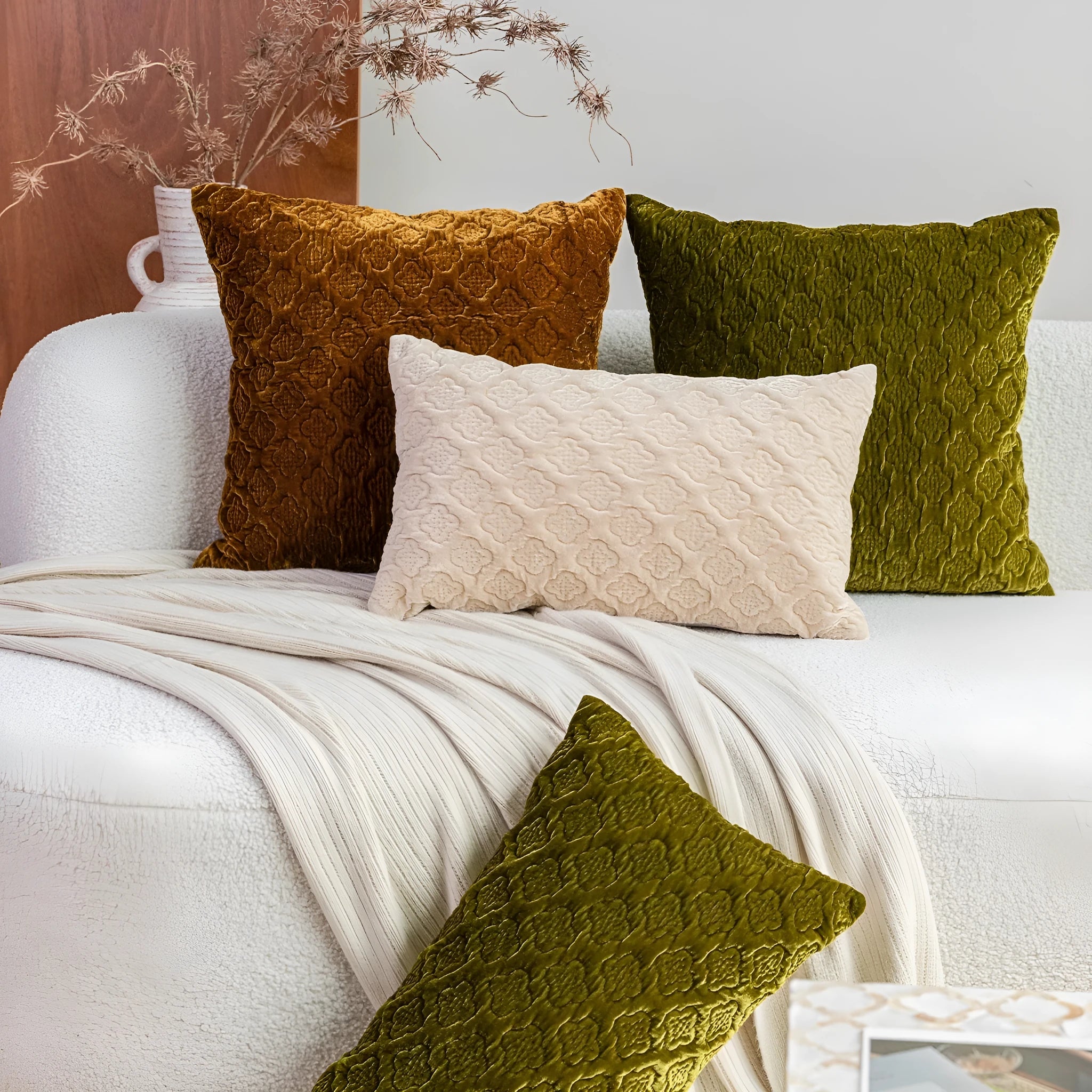 Brown gold antique style three-dimensional quilted cushion pillow with Chinese design