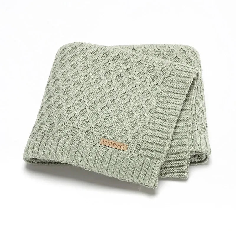 70×90cm solid colour infant blanket with three-dimensional lines texture in acrylic fabric