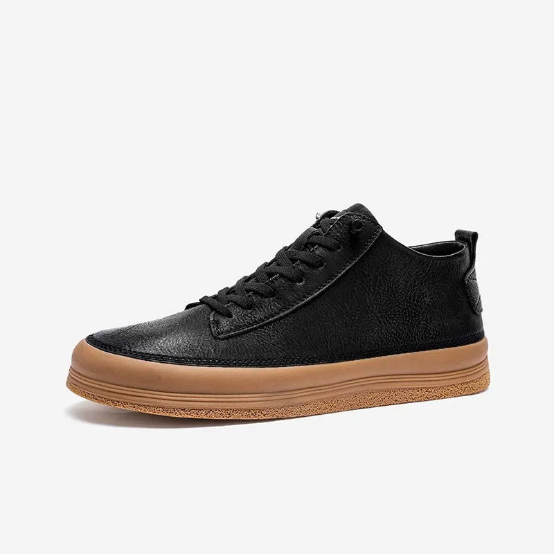 Men's black casual leather shoes with rubber sole and lace closure