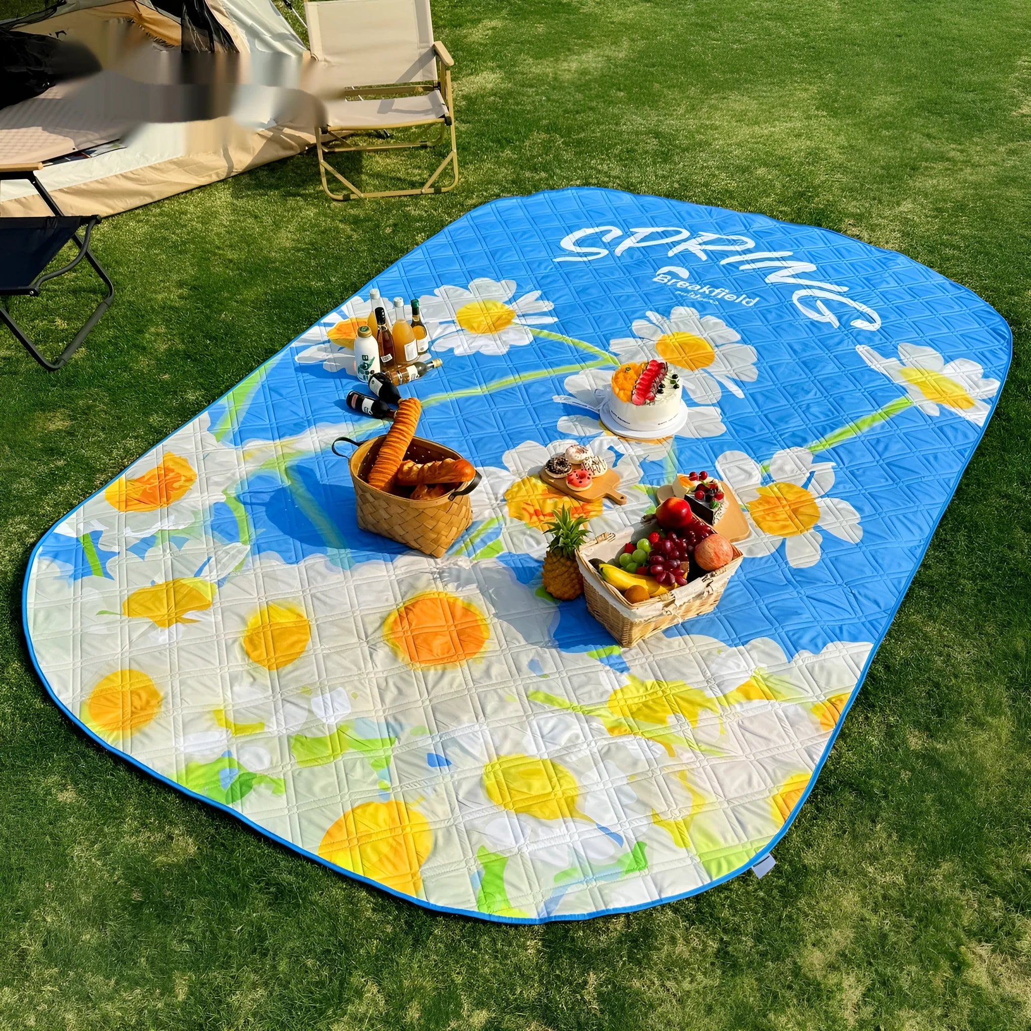 Waterproof ultrasonic thickening picnic mat in Four Seasons Series colour showing brushed fabric texture
