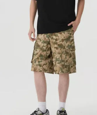 American retro camouflage shorts in loose fit design with cropped length for summer wear