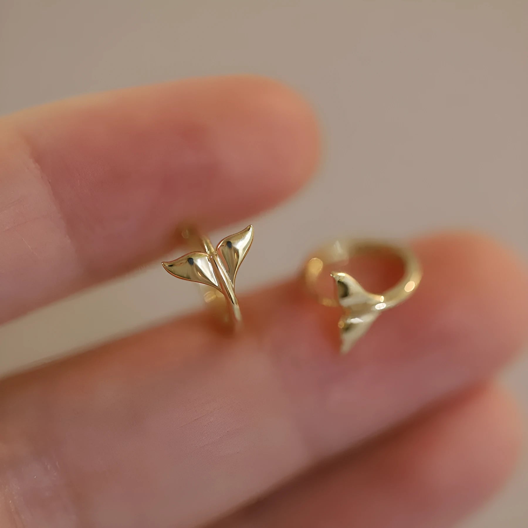 S925 sterling silver fishtail ear ring in gold colour with 8mm inner diameter