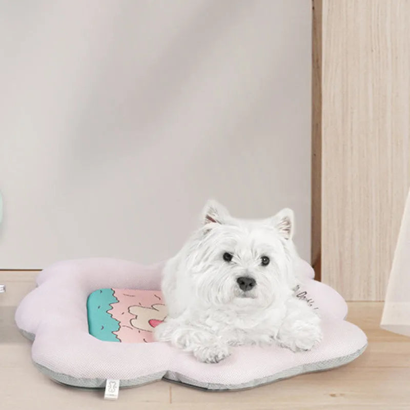 Green ice silk pet cooling mat for dogs and cats shown in a large size.