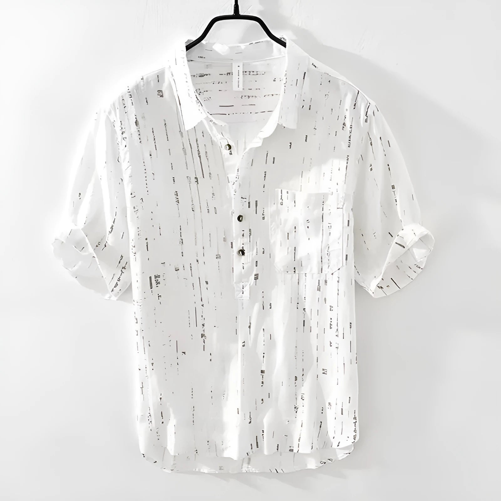 Men's black and white short-sleeved polo shirt with lapel collar and loose cardigan fit